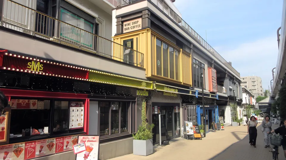 下北沢の線路跡地にできた商業施設「ミカン下北」