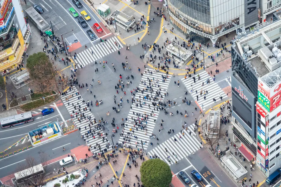 渋谷スクランブル交差点を上から見た景色